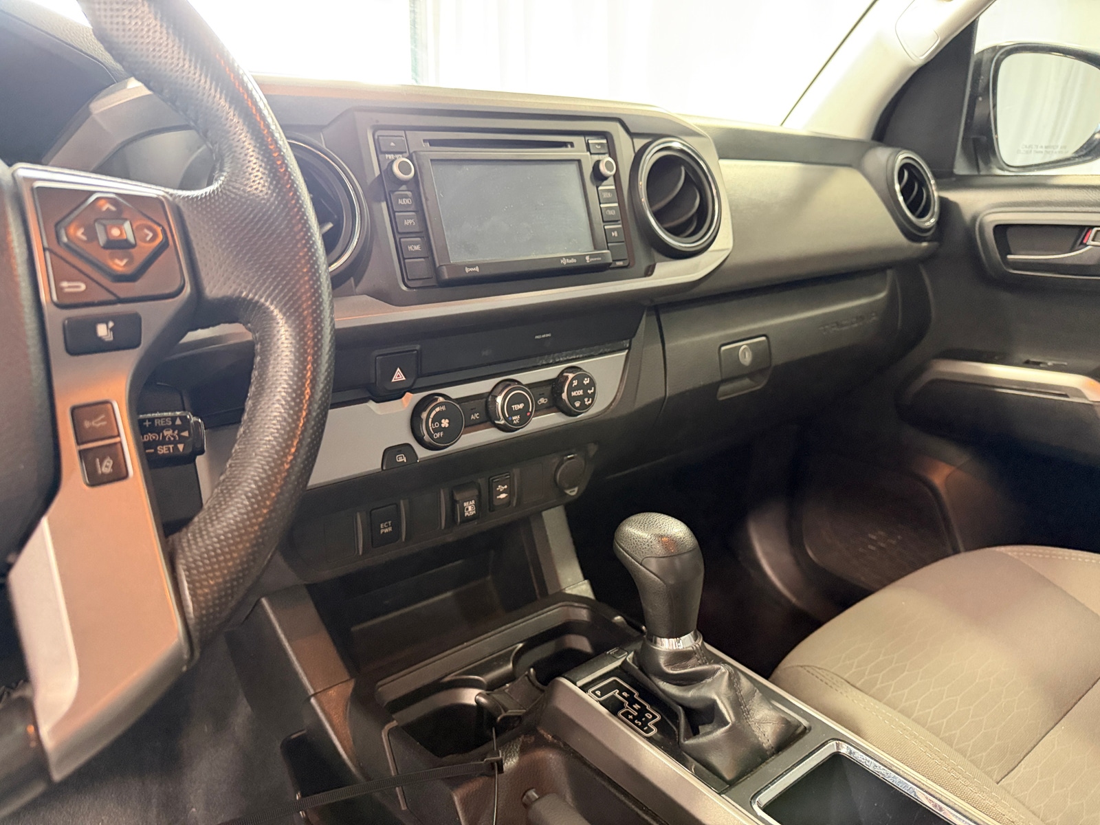 Thumbnail: 2019 Toyota Tacoma - 4