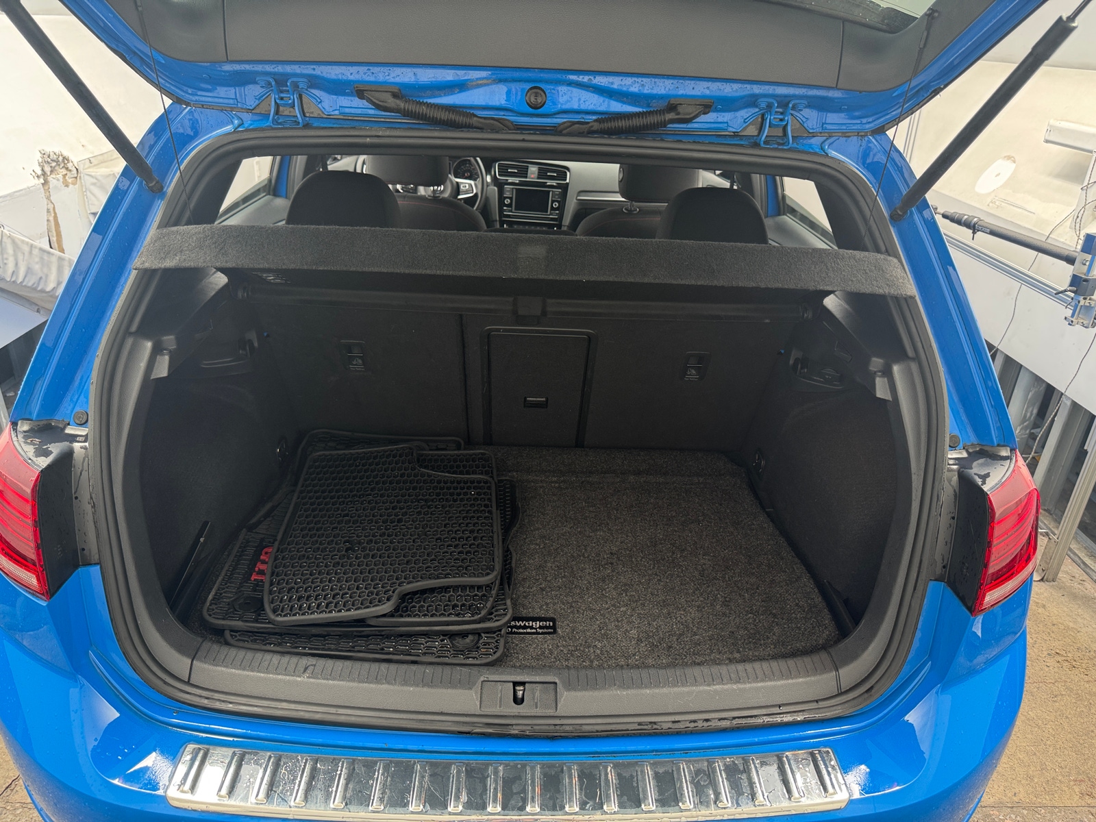 Thumbnail: 2019 Volkswagen Golf - 7