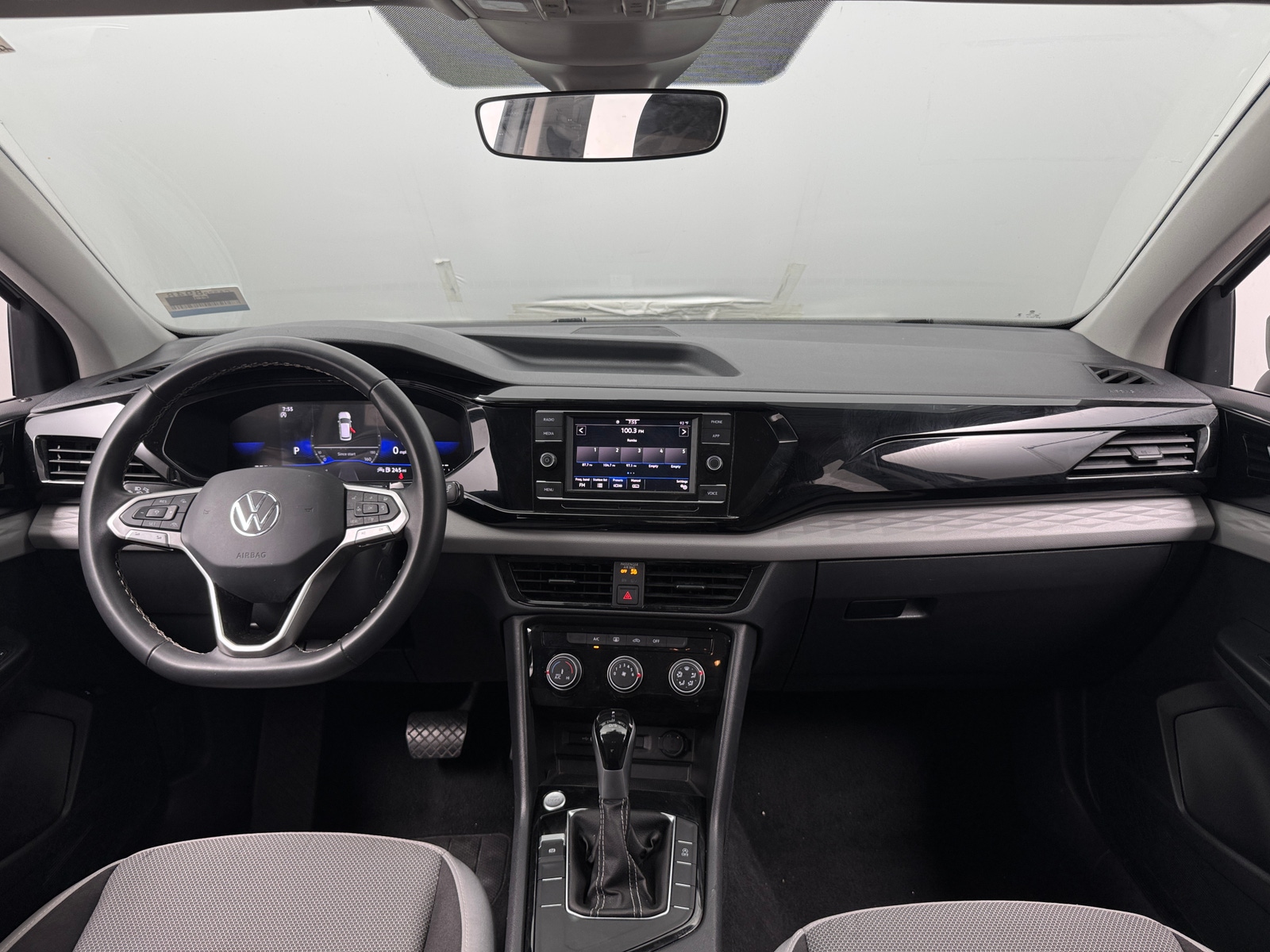 Thumbnail: 2024 Volkswagen Taos - 3