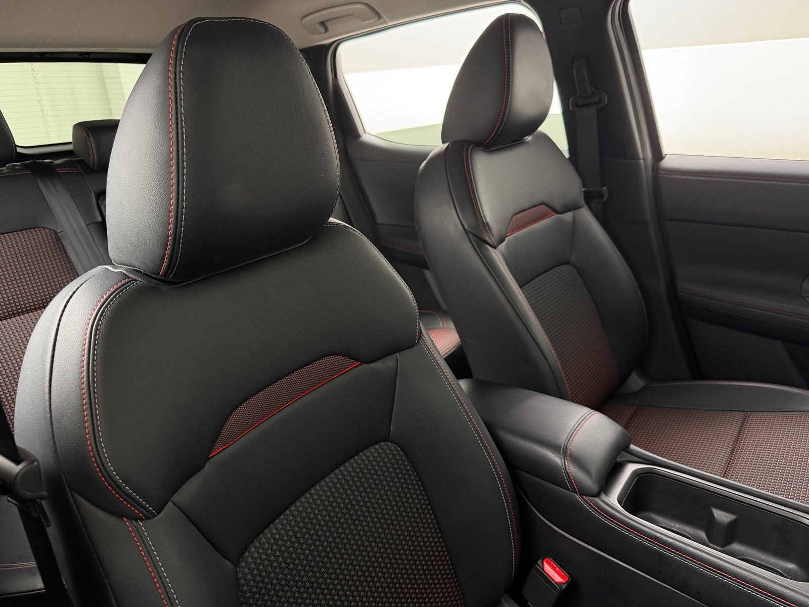 Thumbnail: 2025 Nissan Kicks - 2
