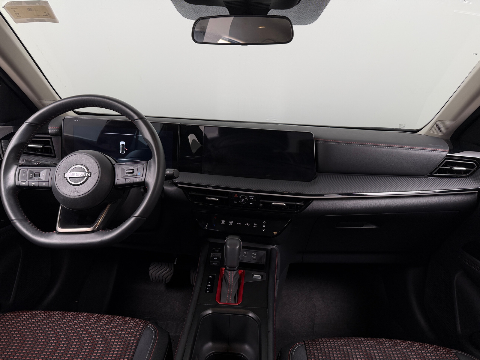 Thumbnail: 2025 Nissan Kicks - 3