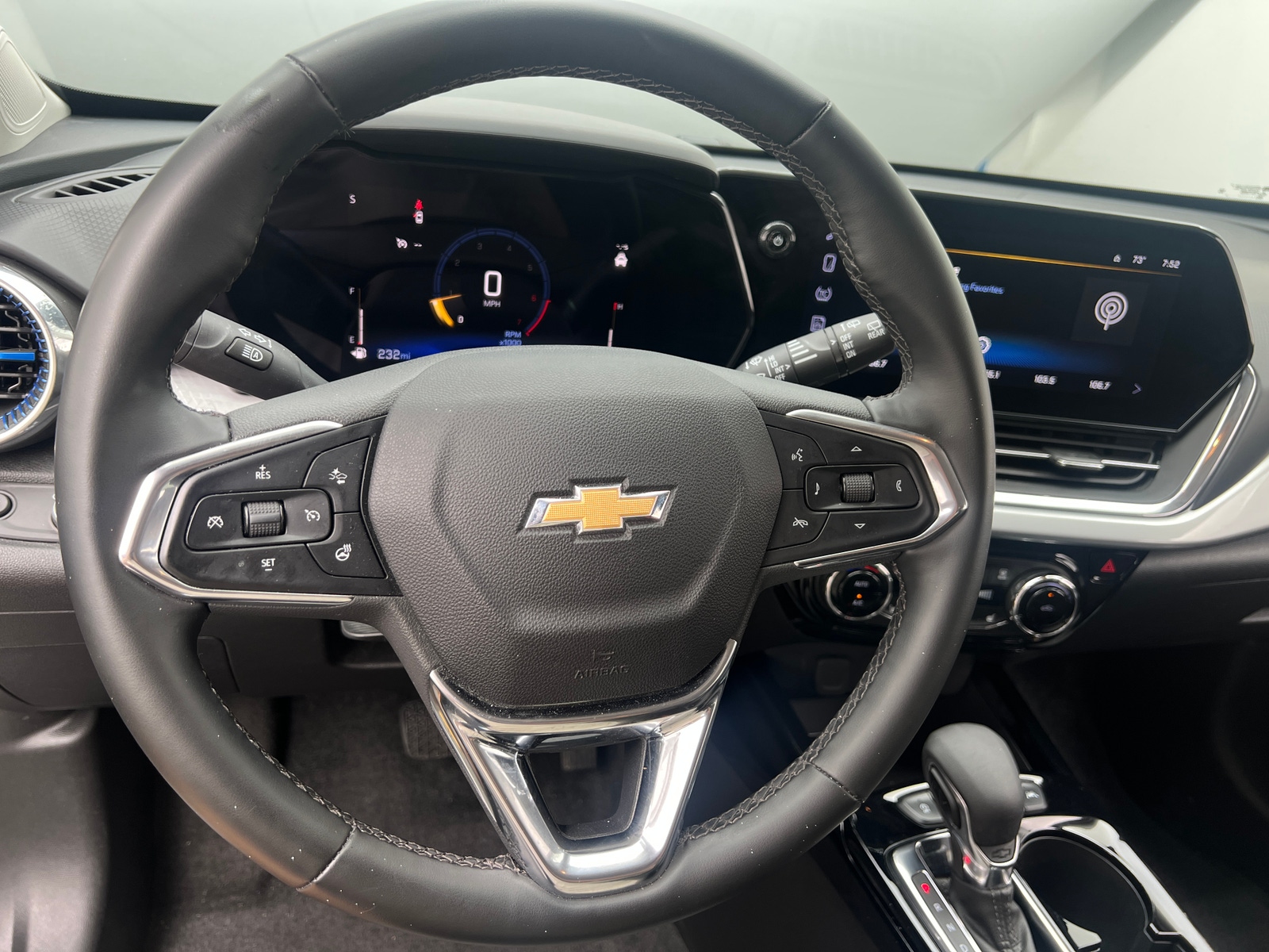 Thumbnail: 2025 Chevrolet Trax - 5