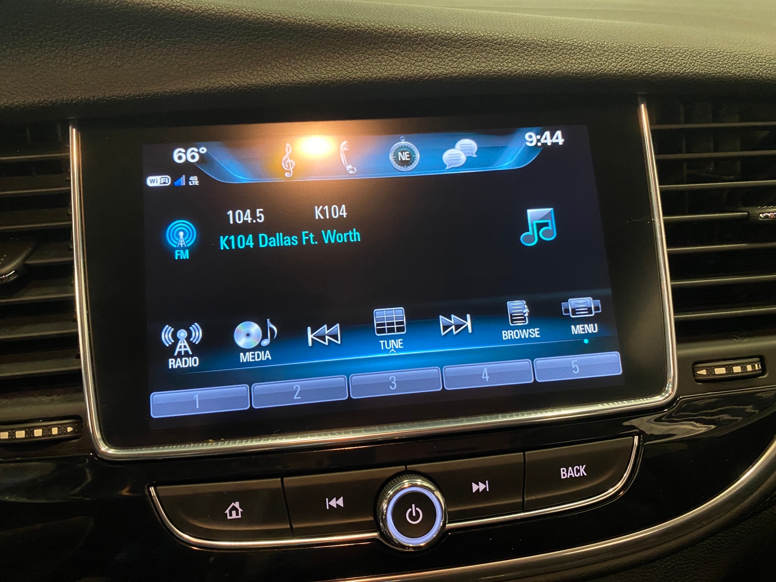 Thumbnail: 2020 Buick Encore - 3