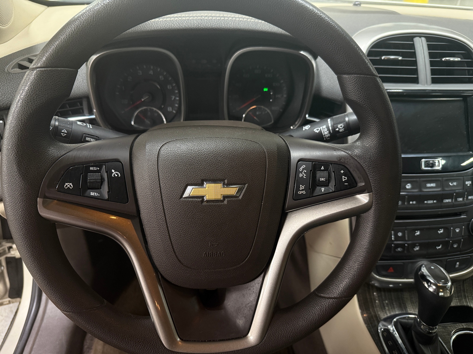 Thumbnail: 2015 Chevrolet Malibu - 5