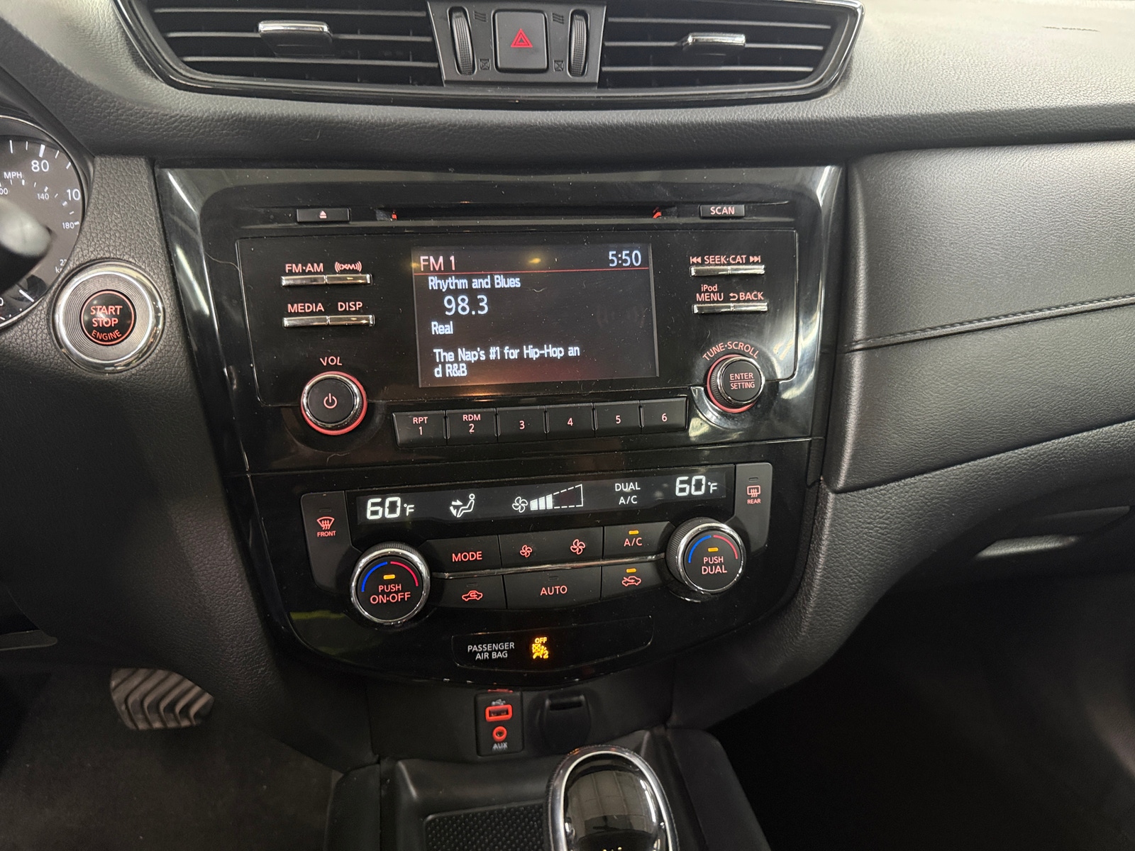 Thumbnail: 2017 Nissan Rogue - 4