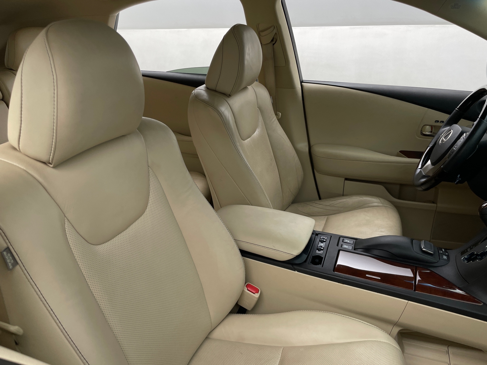 Thumbnail: 2015 Lexus RX - 2