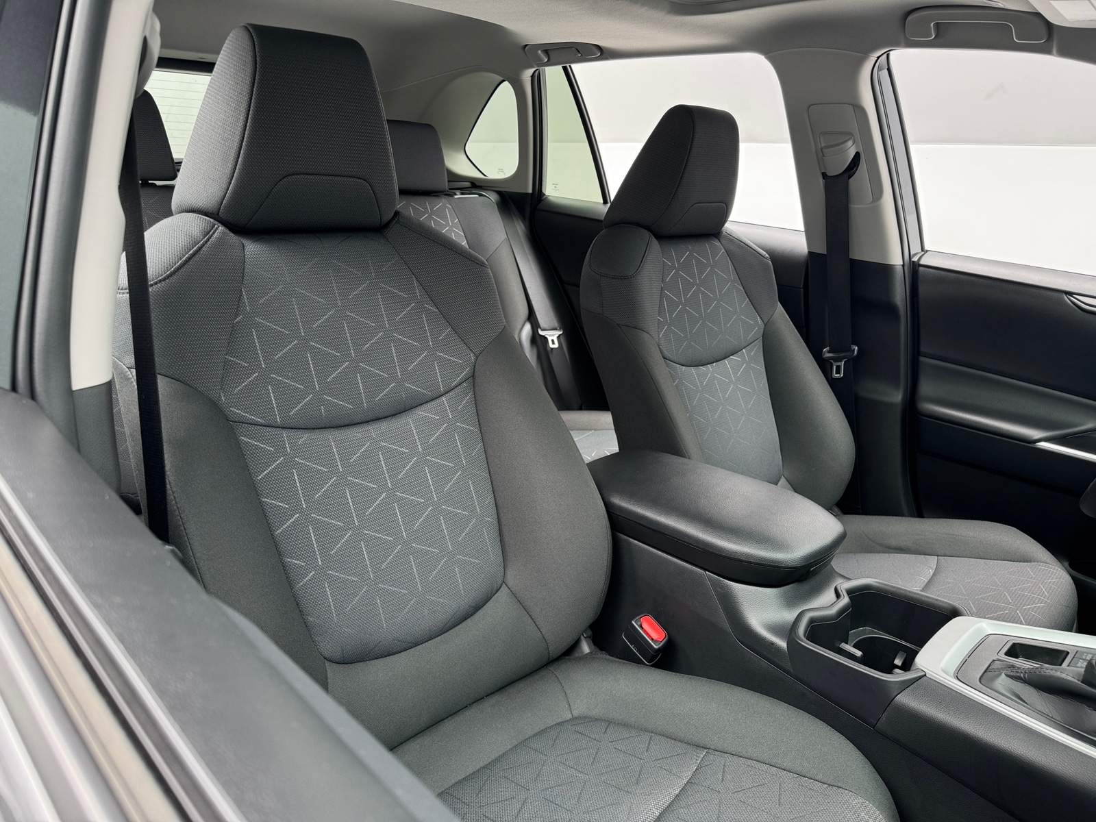 Thumbnail: 2025 Toyota RAV4 - 2