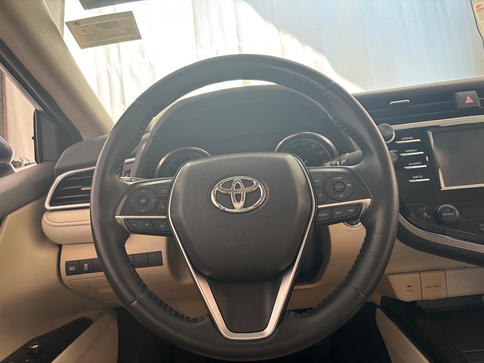 Thumbnail: 2018 Toyota Camry - 5