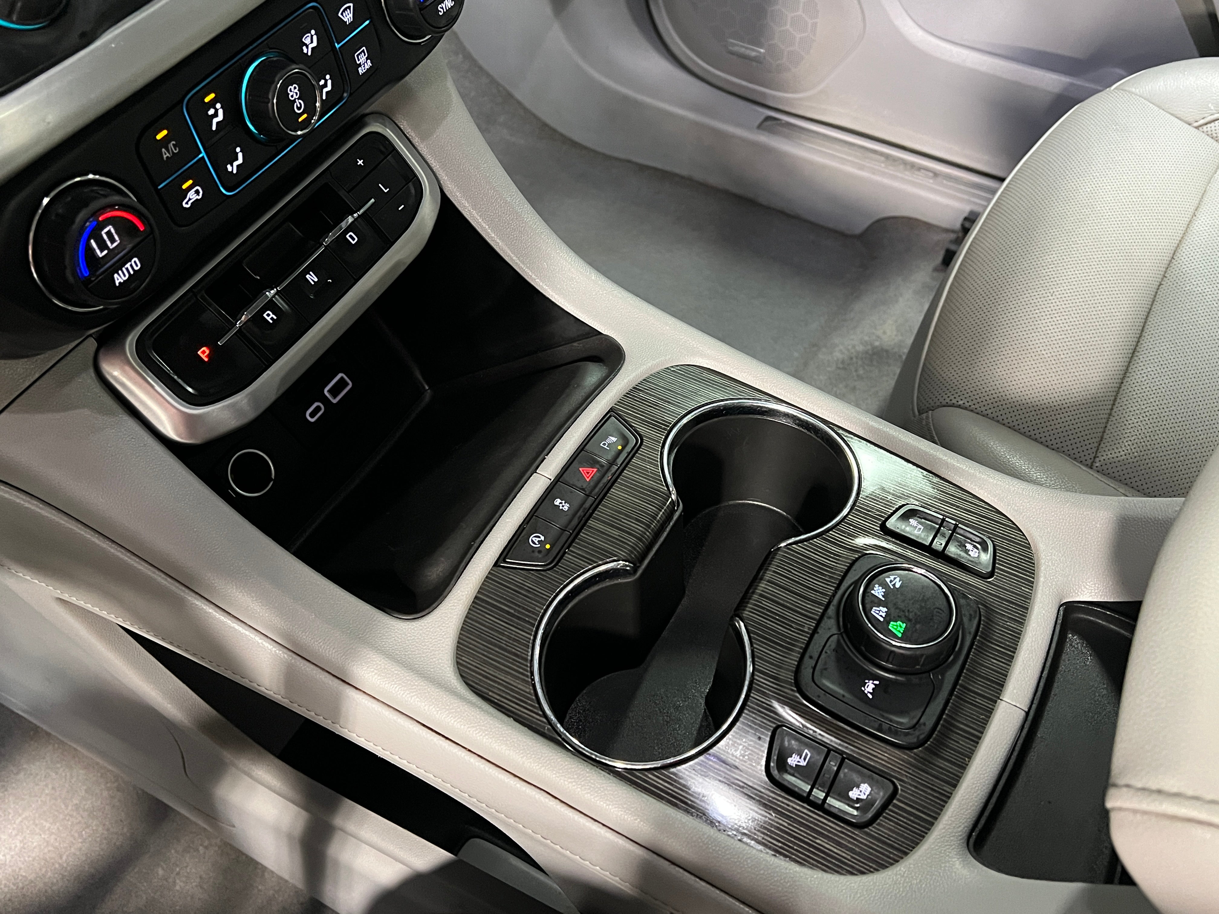 2020 GMC Acadia