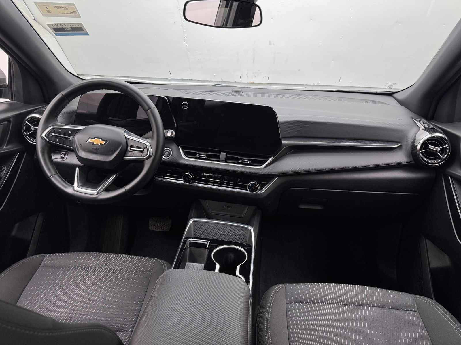 Thumbnail: 2025 Chevrolet Equinox - 3