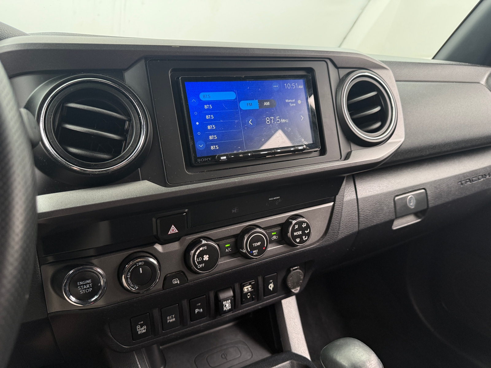 Thumbnail: 2019 Toyota Tacoma - 4