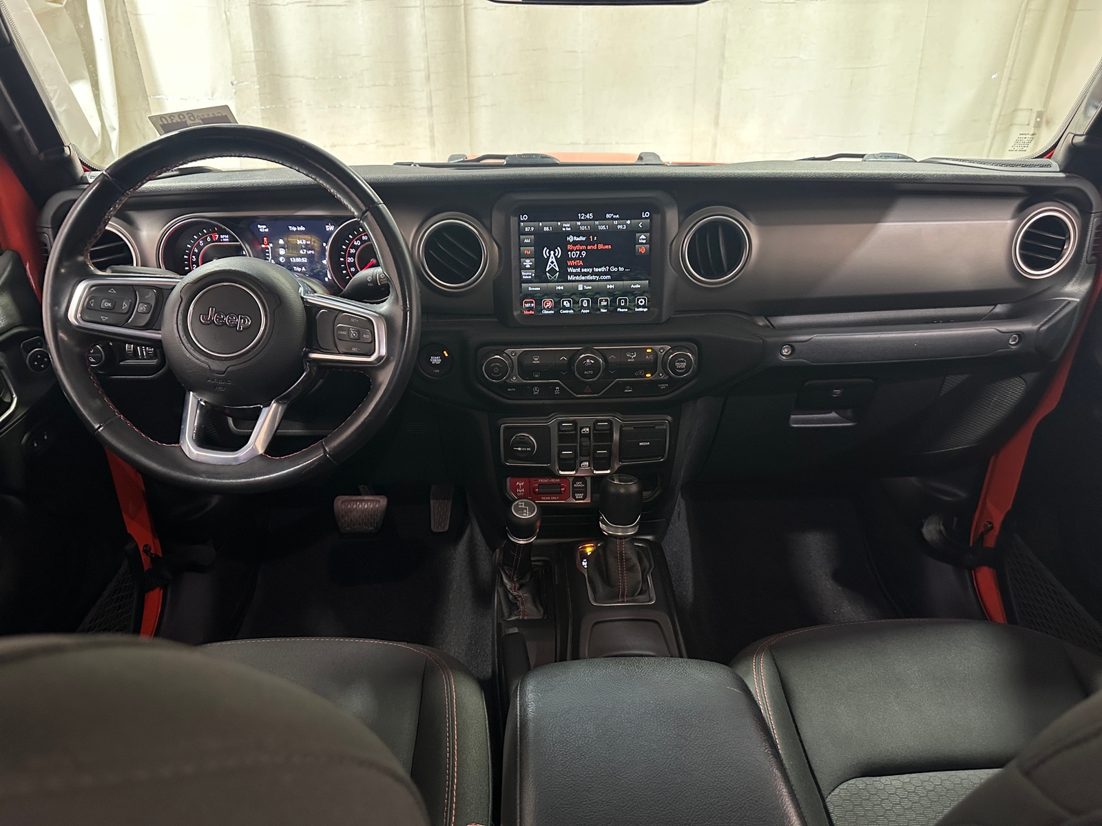 Thumbnail: 2020 Jeep Gladiator - 3