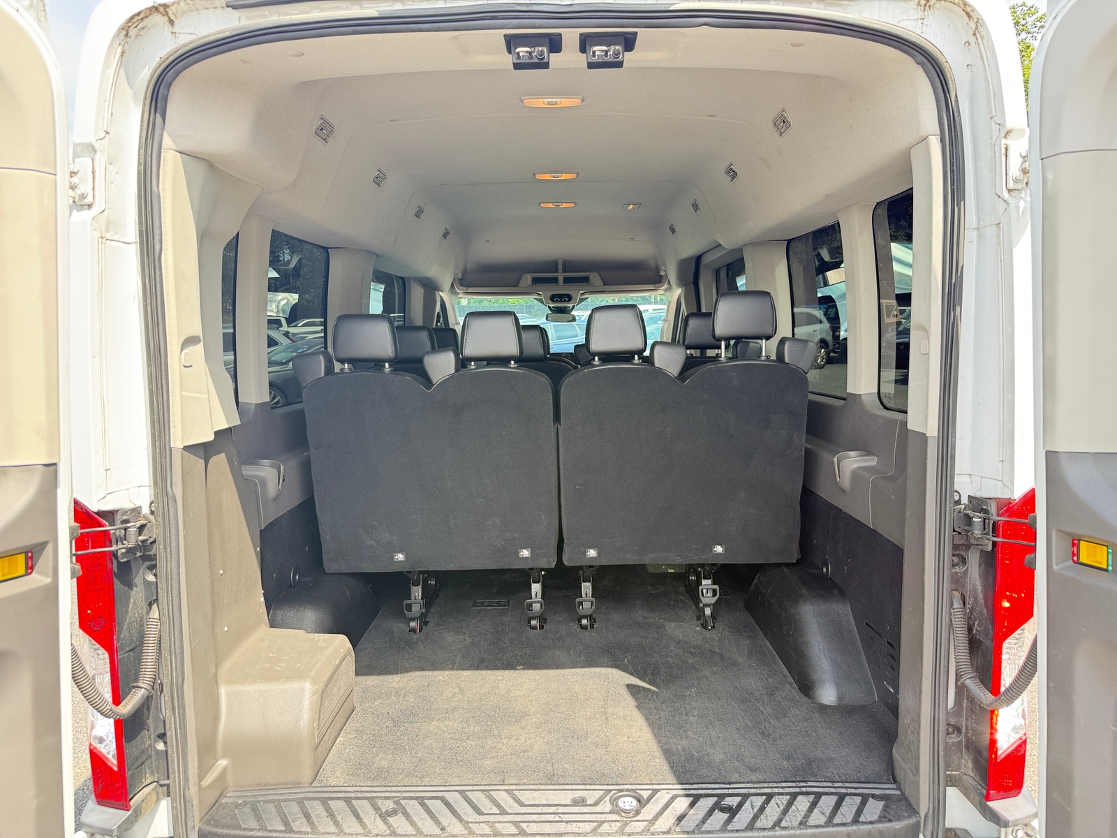 Thumbnail: 2020 Ford Econoline - 7