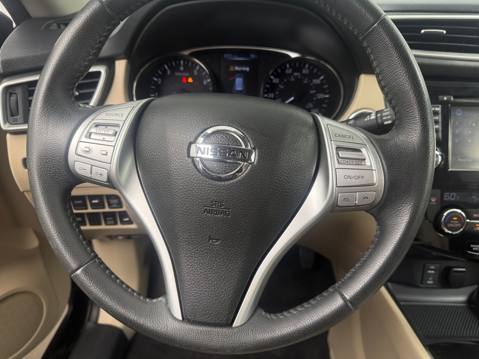 Thumbnail: 2016 Nissan Rogue - 4