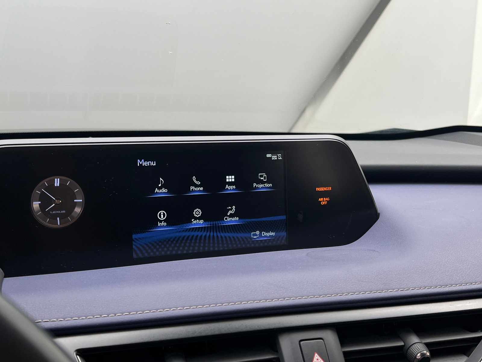 Thumbnail: 2021 Lexus UX - 3