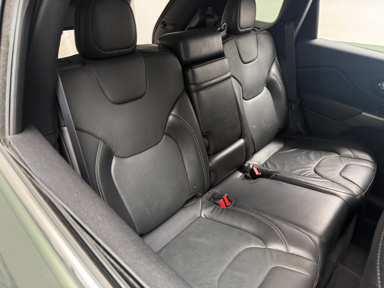 Thumbnail: 2019 Jeep Cherokee - 5