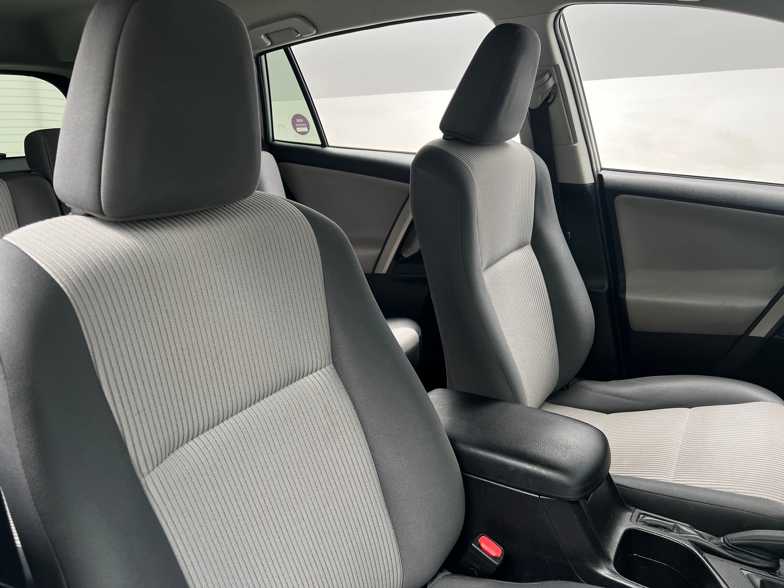 Thumbnail: 2015 Toyota RAV4 - 2