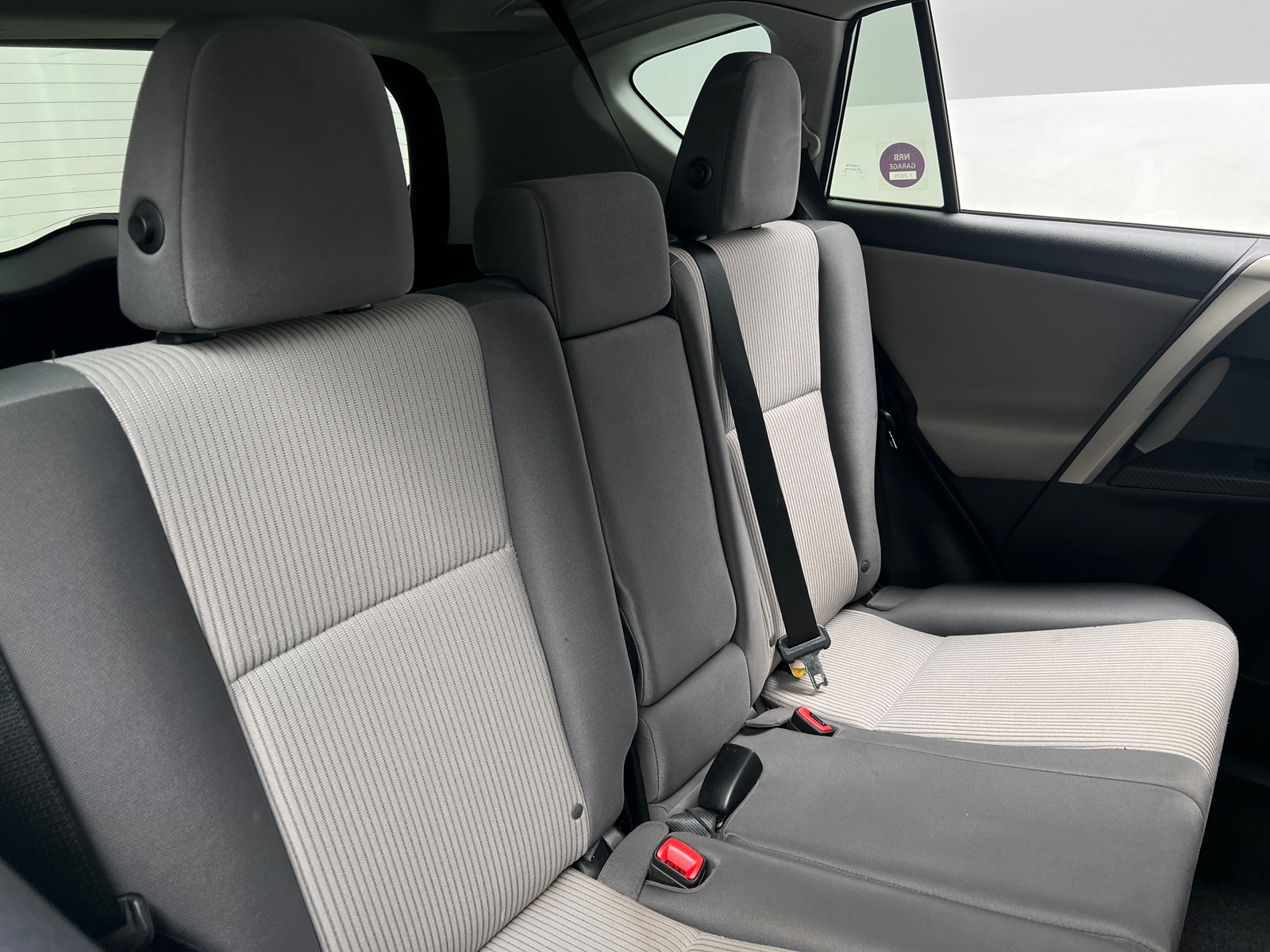 Thumbnail: 2015 Toyota RAV4 - 6