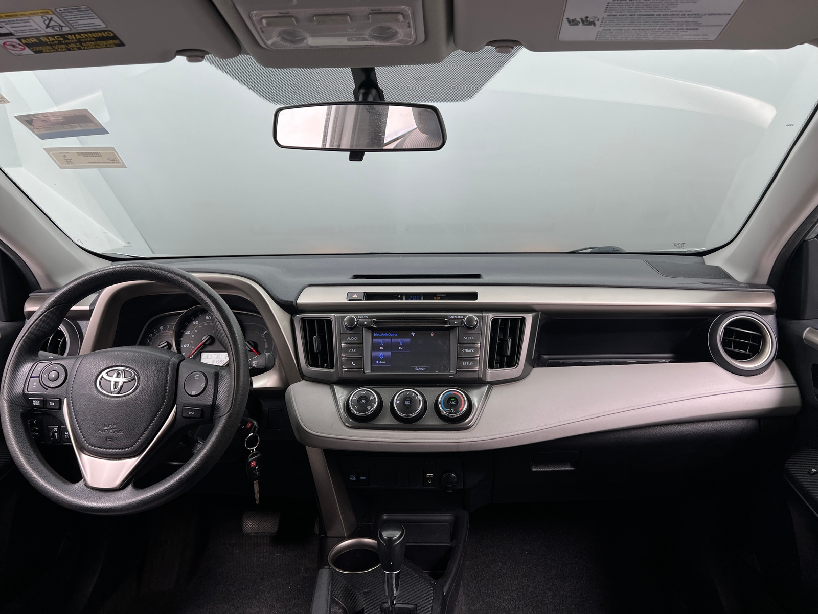 Thumbnail: 2015 Toyota RAV4 - 3