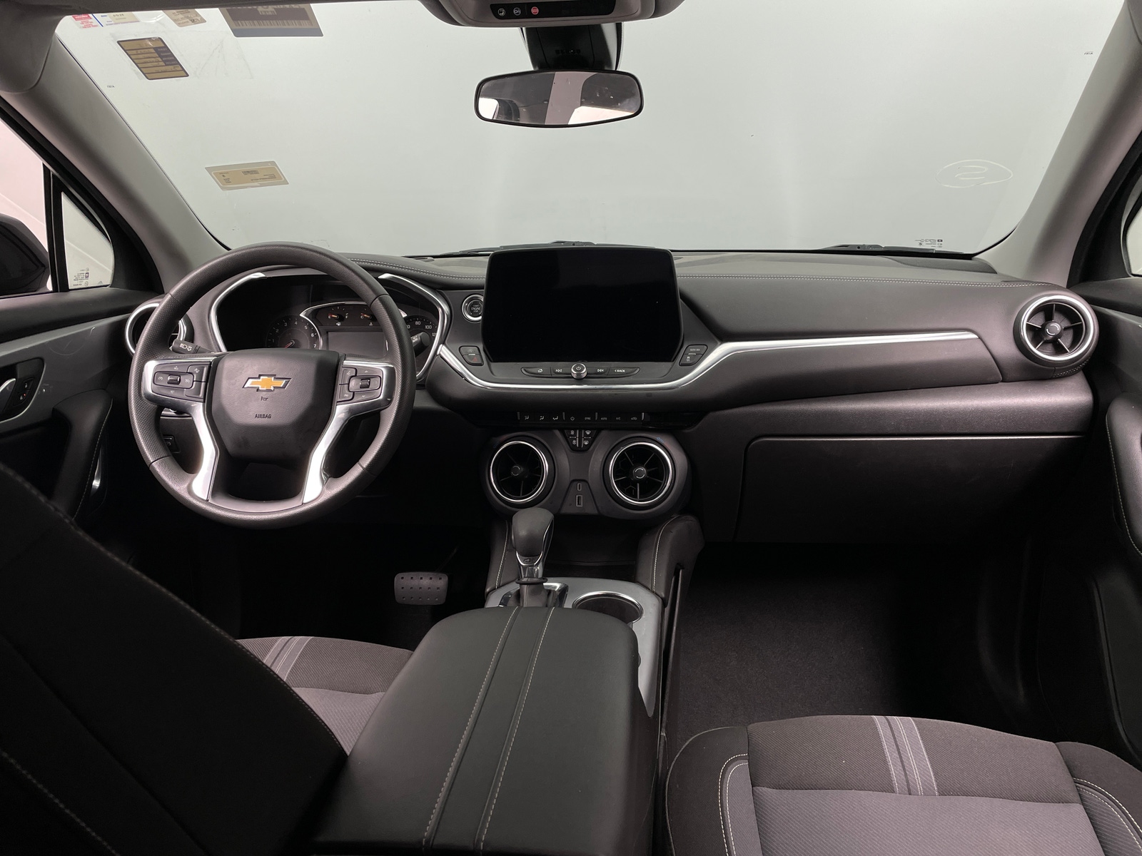 Thumbnail: 2023 Chevrolet Blazer - 3