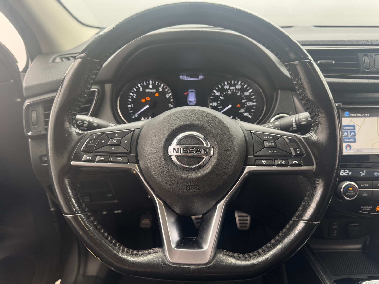 Thumbnail: 2018 Nissan Rogue Sport - 4