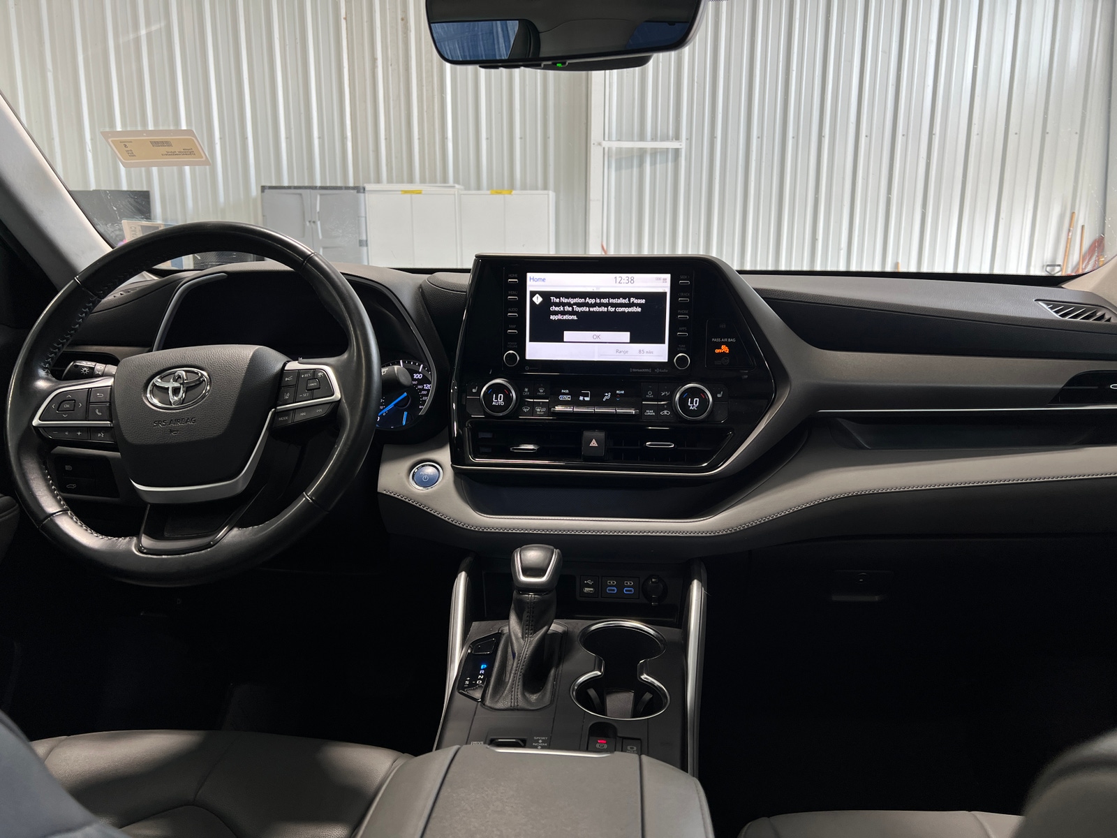 Thumbnail: 2022 Toyota Highlander - 3