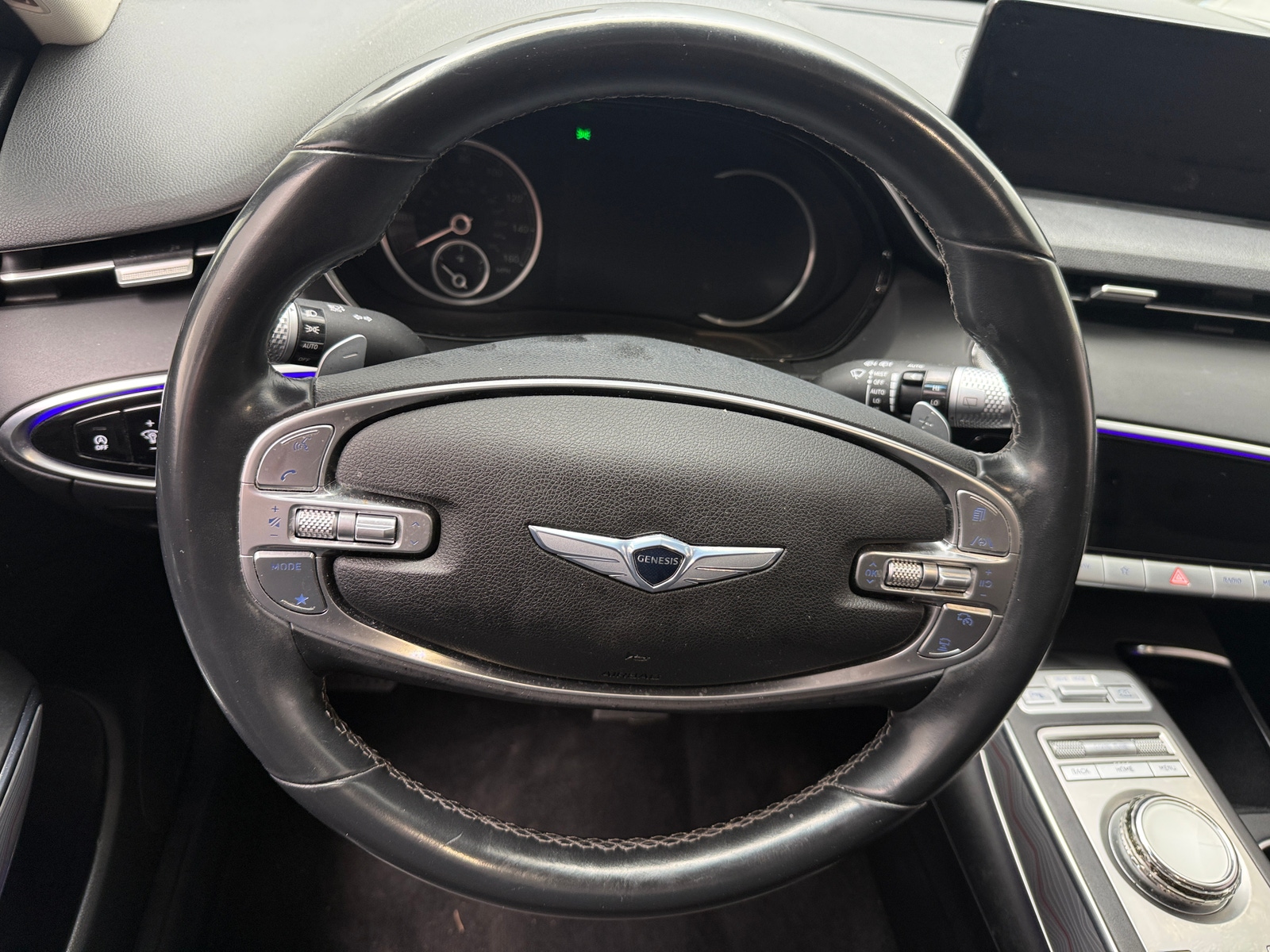 Thumbnail: 2022 Genesis GV70 - 4