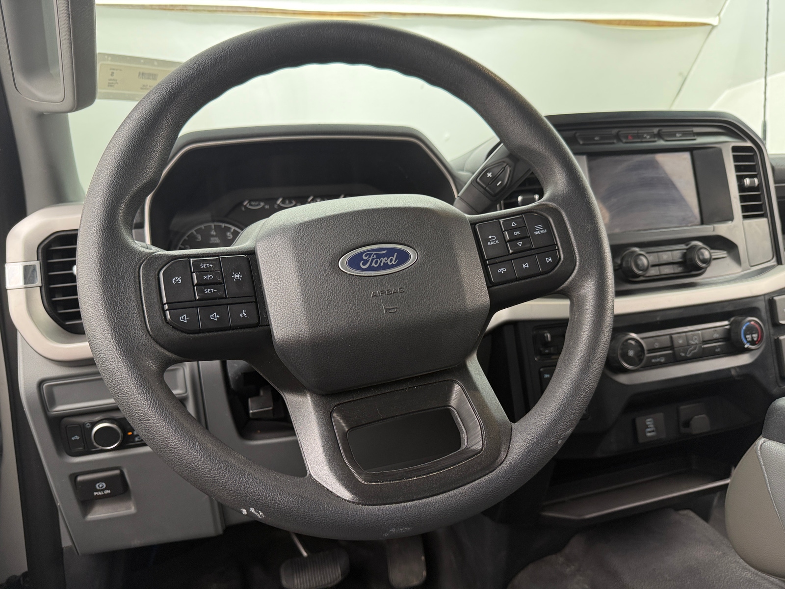 Thumbnail: 2022 Ford Econoline - 4