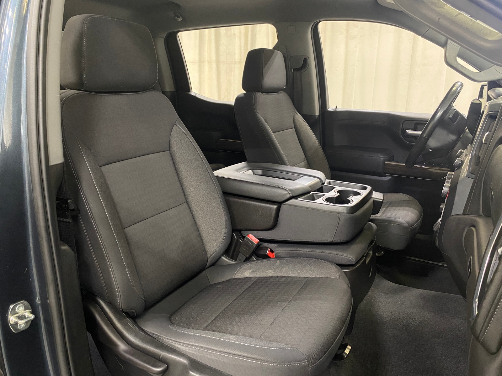 Thumbnail: 2020 Chevrolet Silverado 1500 - 2