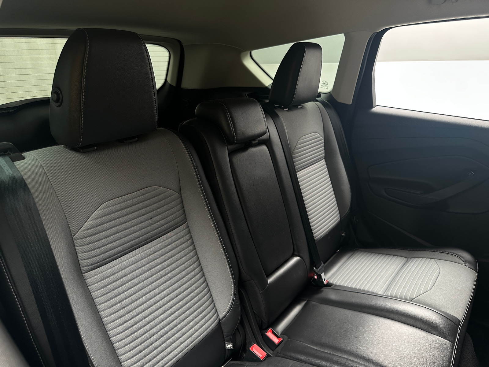 Thumbnail: 2019 Ford Escape - 6