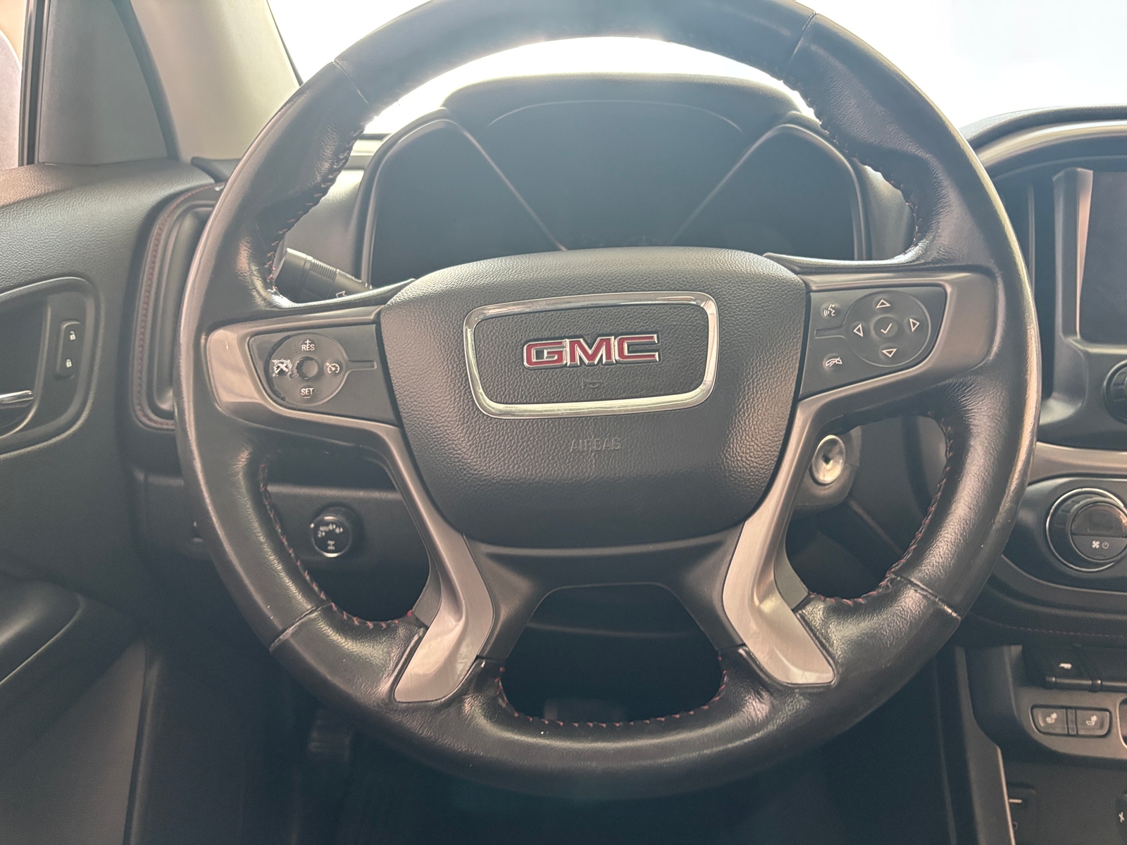 Thumbnail: 2017 GMC Canyon - 5