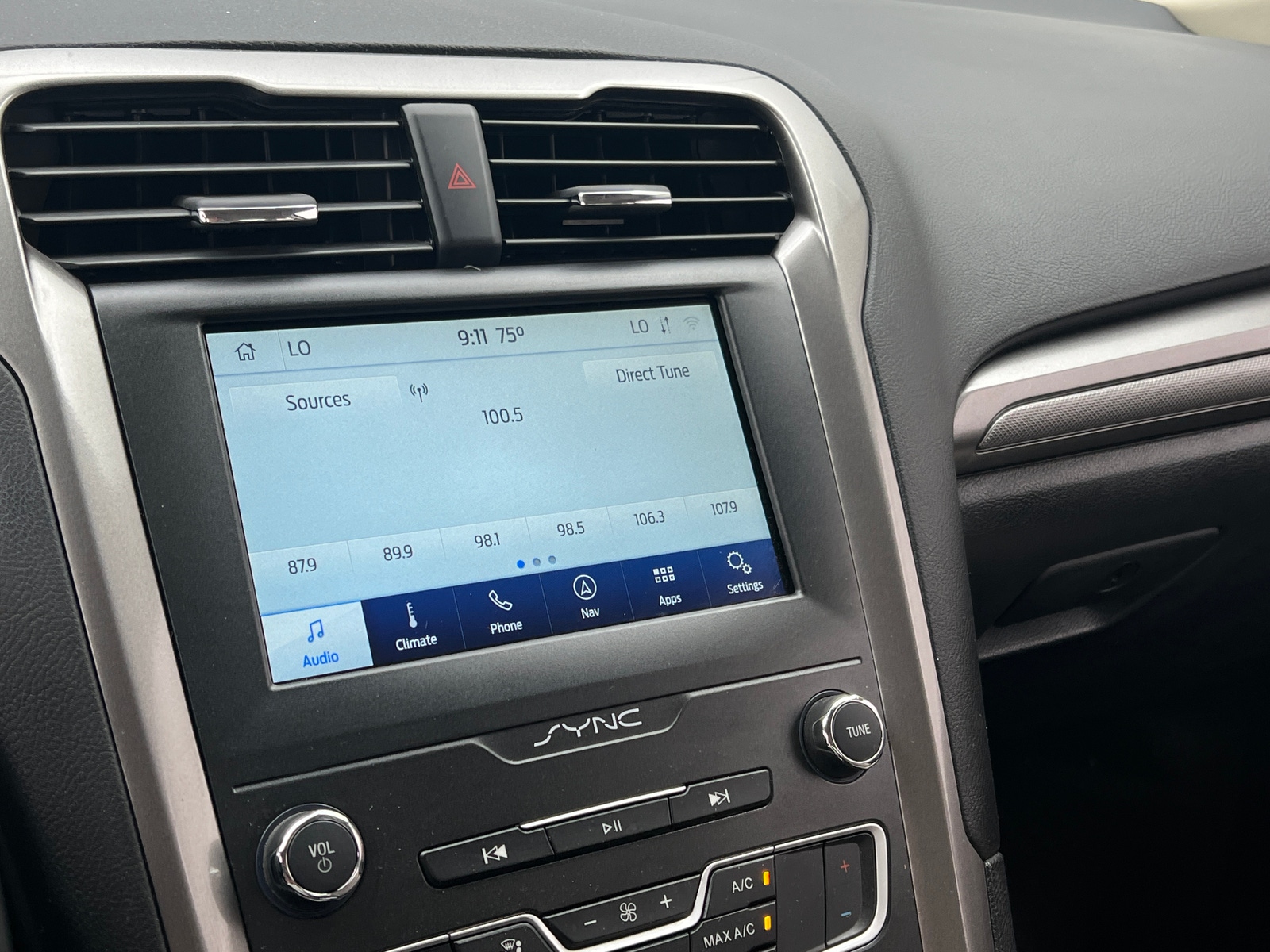 Thumbnail: 2020 Ford Fusion - 4