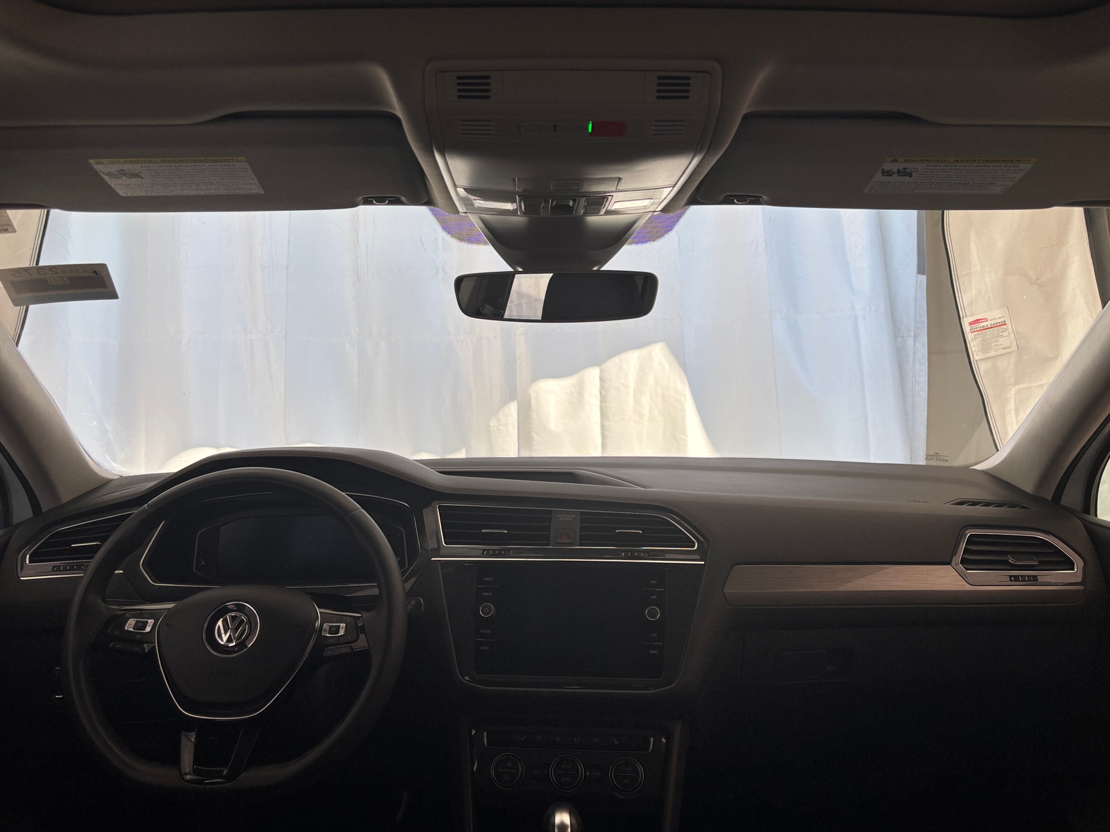 Thumbnail: 2020 Volkswagen Tiguan - 2