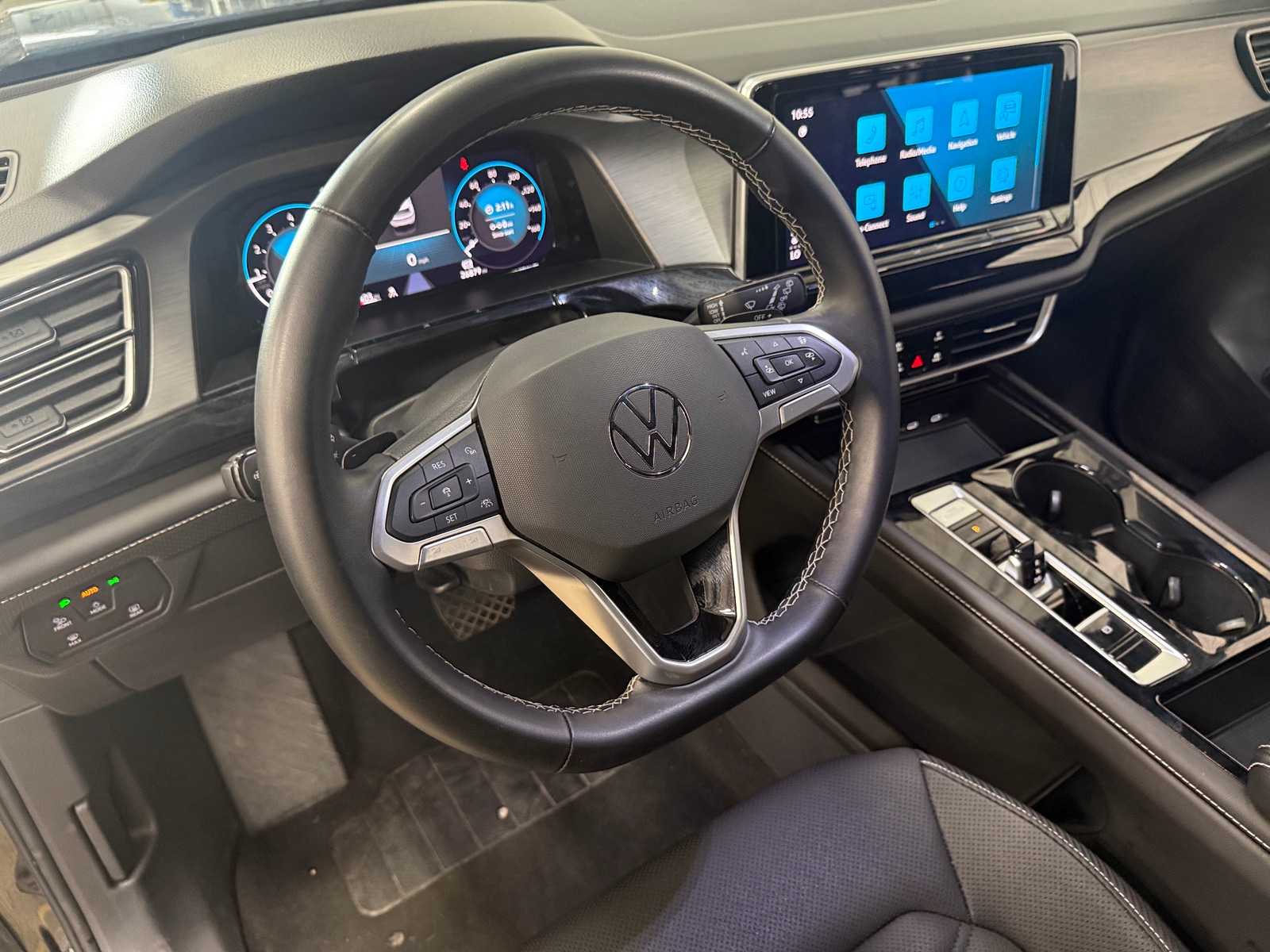 Thumbnail: 2025 Volkswagen Atlas - 4