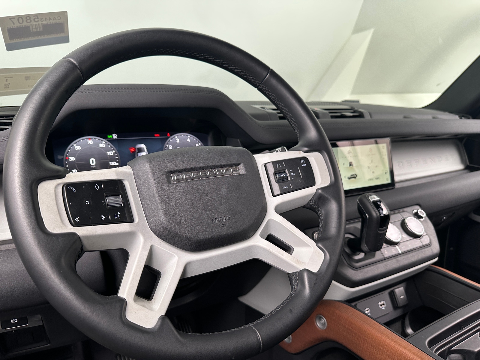 Thumbnail: 2023 Land Rover Defender - 4