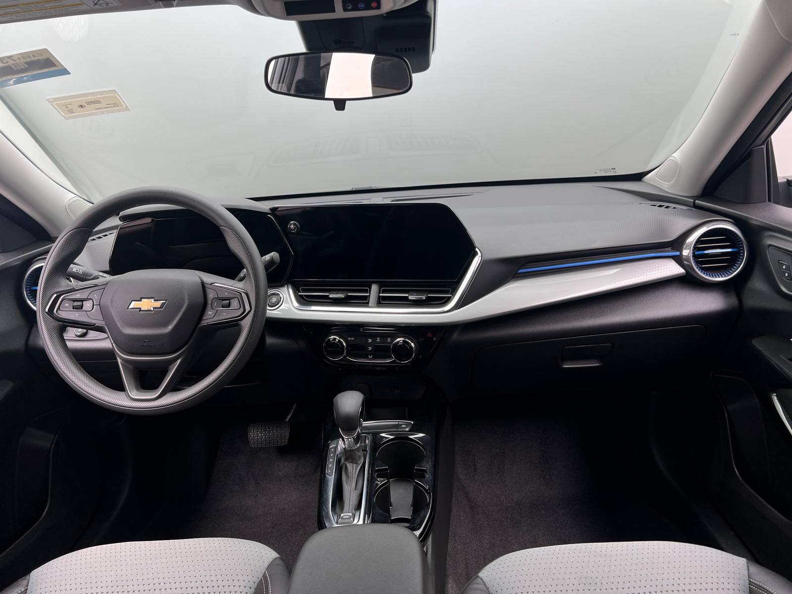 Thumbnail: 2025 Chevrolet Trax - 3