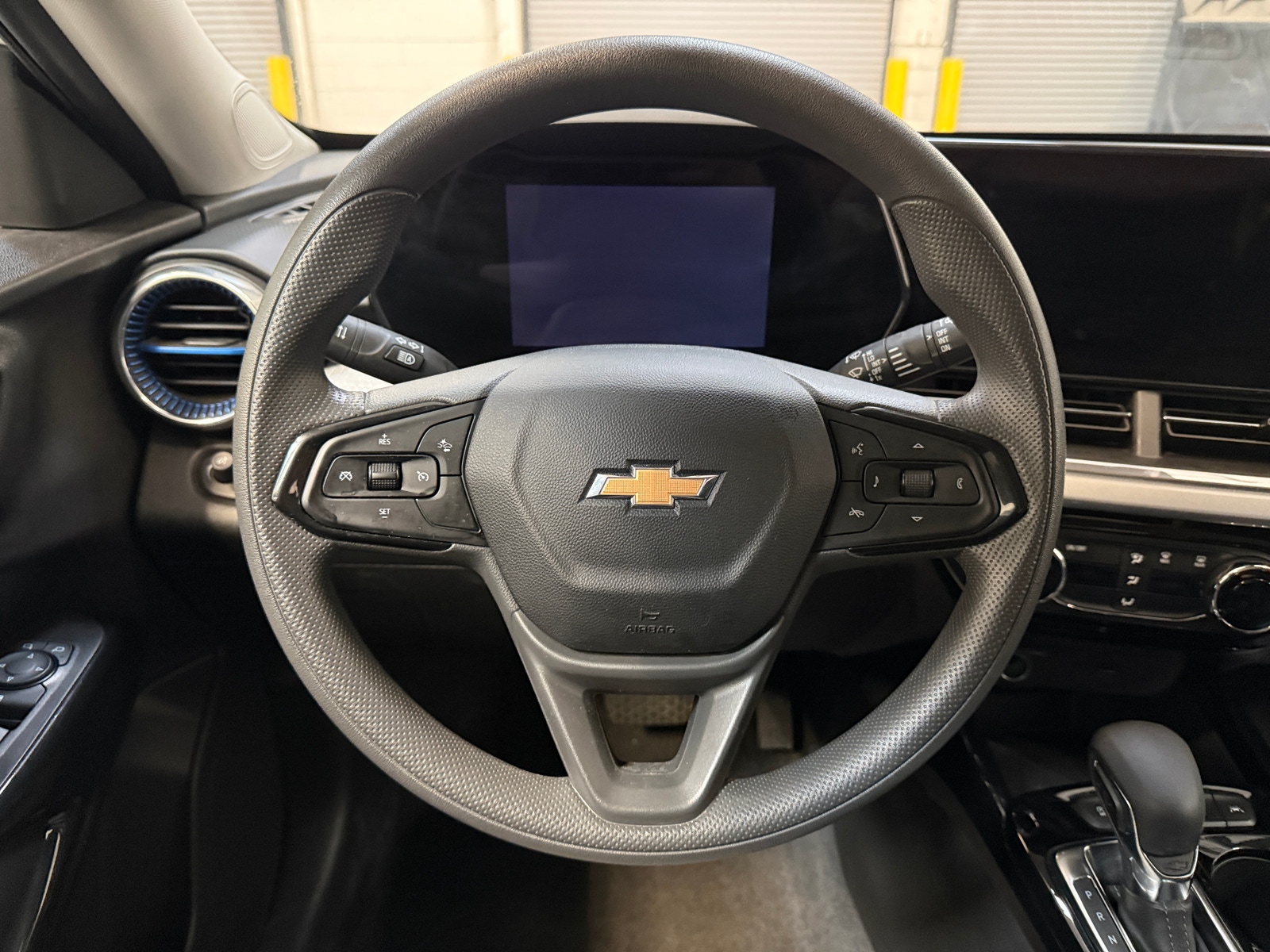 Thumbnail: 2025 Chevrolet Trax - 5