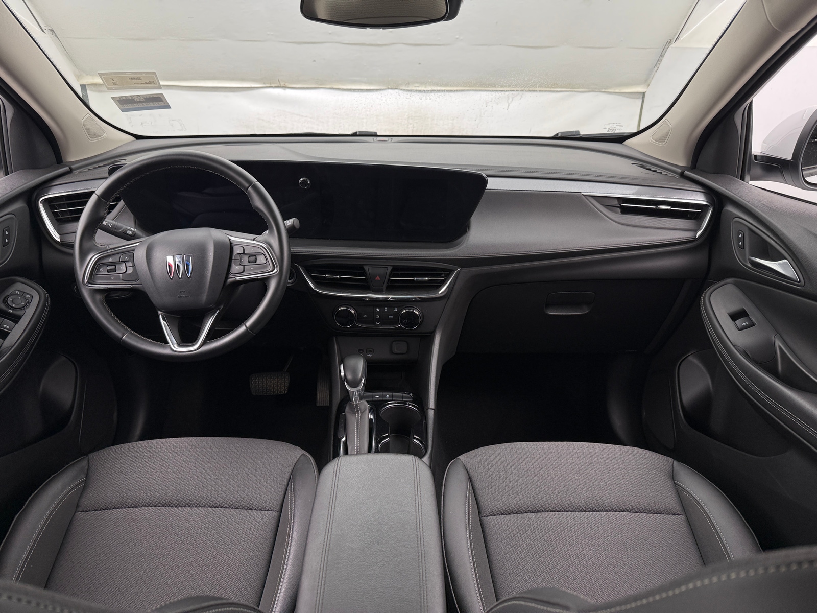 Thumbnail: 2025 Buick Encore GX - 3