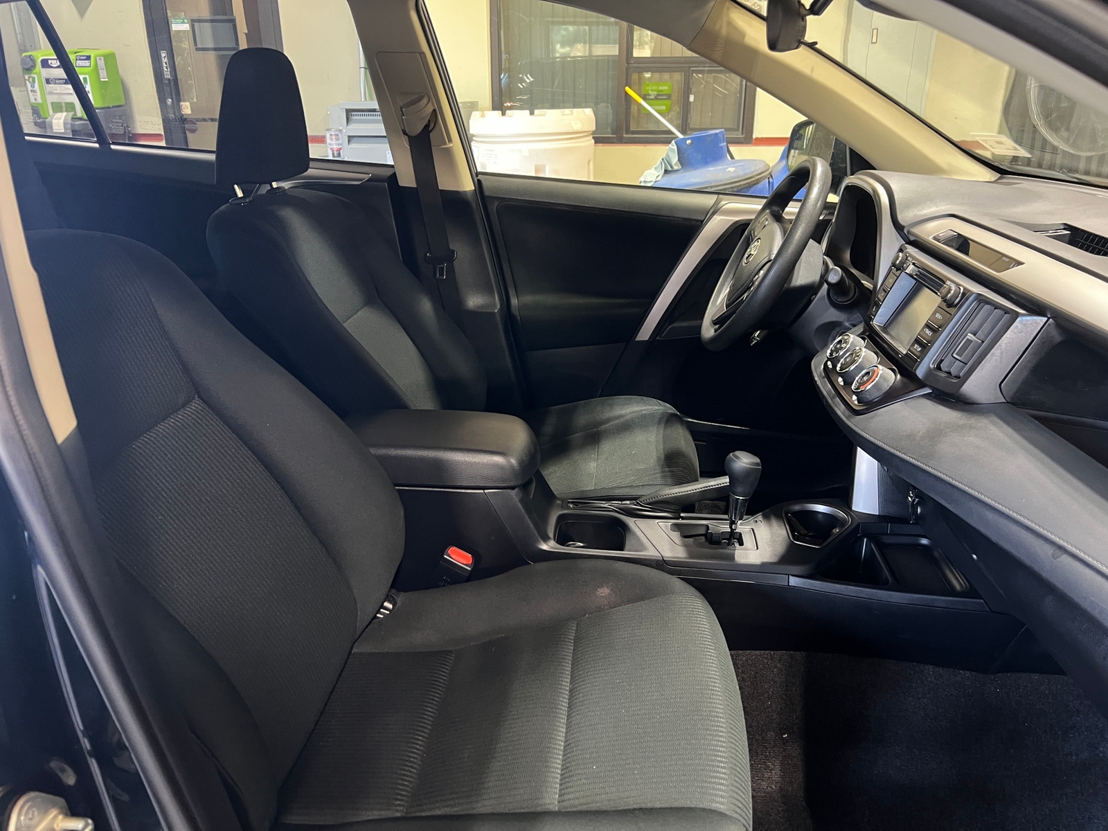Thumbnail: 2018 Toyota RAV4 - 2