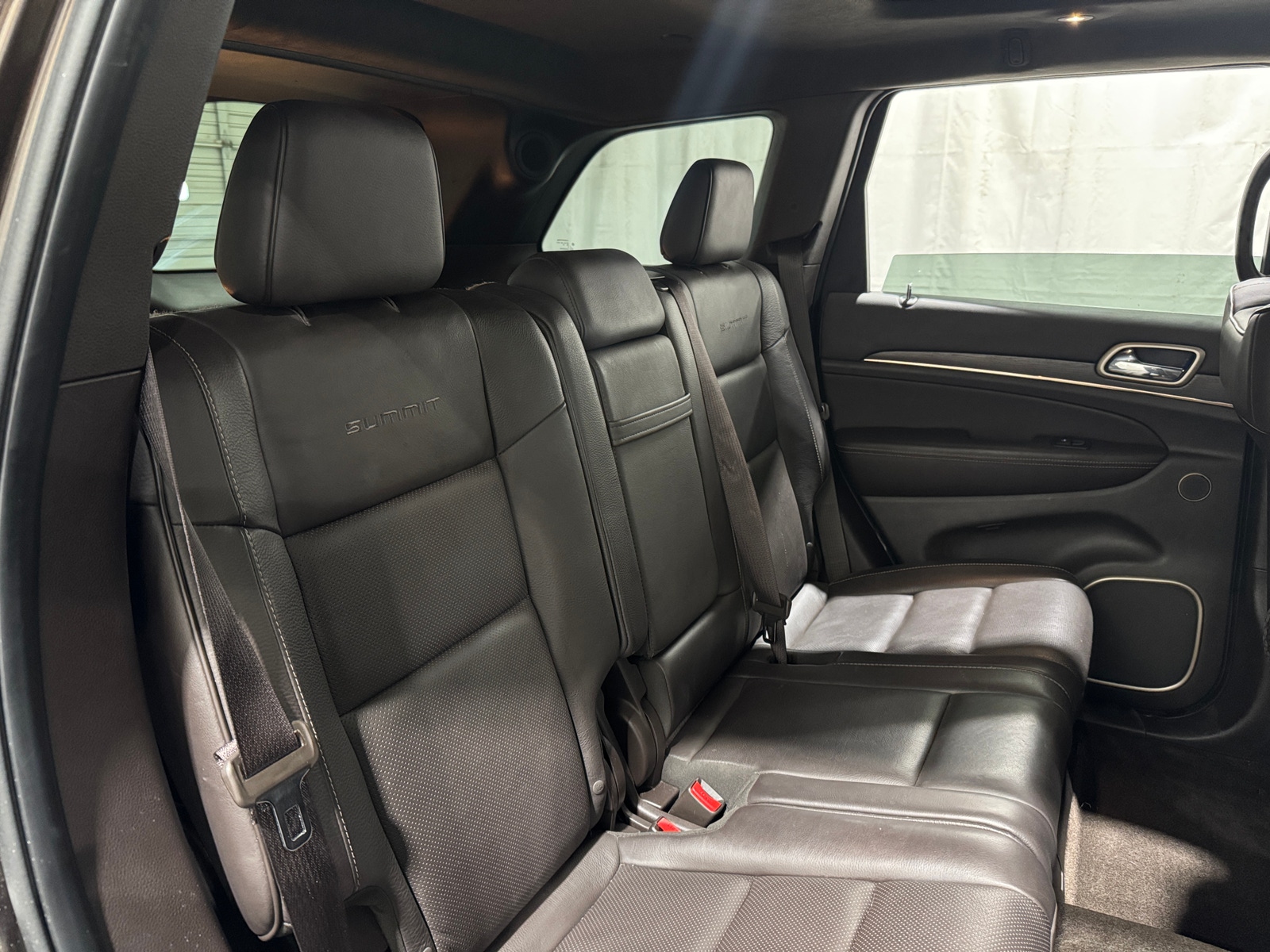 Thumbnail: 2017 Jeep Grand Cherokee - 5