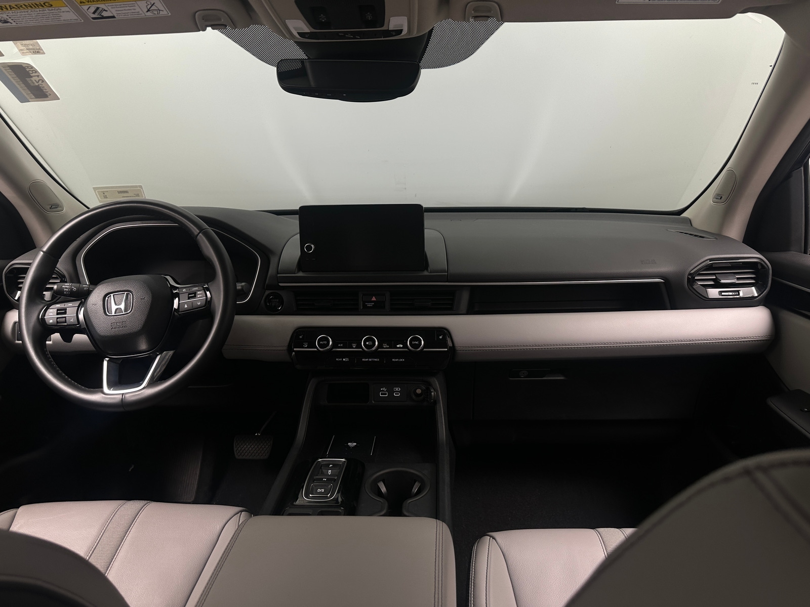 Thumbnail: 2023 Honda Pilot - 2