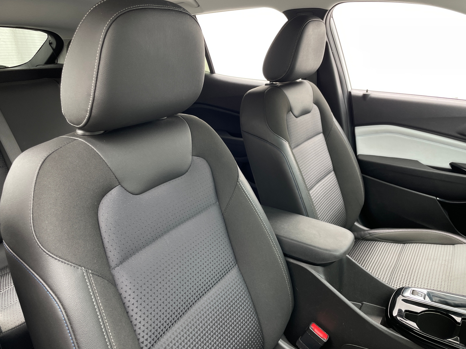 Thumbnail: 2025 Chevrolet Trax - 2