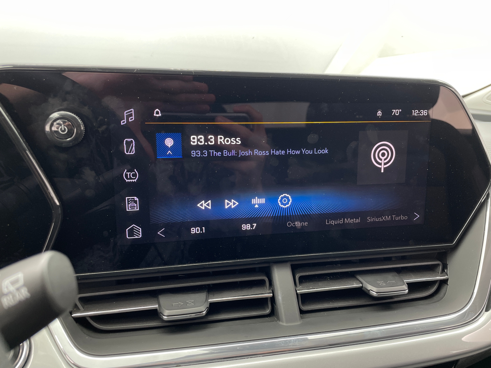 Thumbnail: 2025 Chevrolet Trax - 4