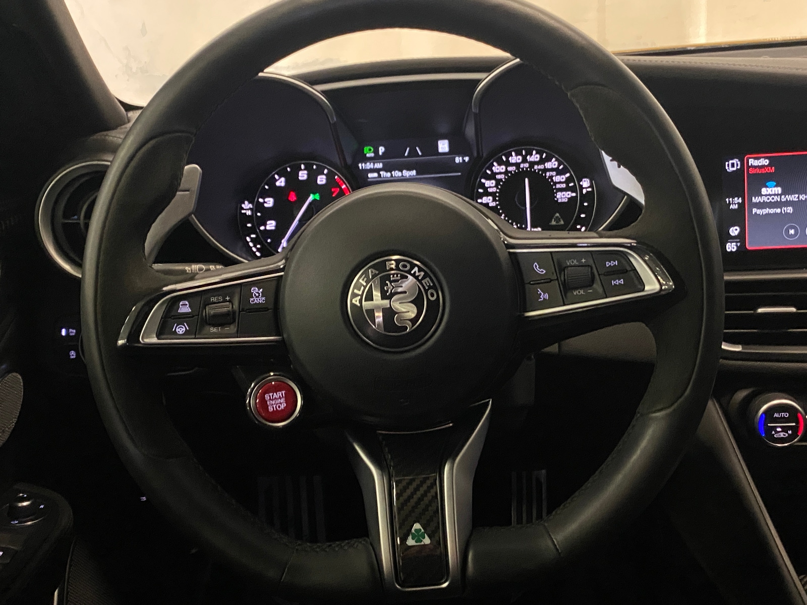 Thumbnail: 2023 Alfa Romeo Giulia - 4