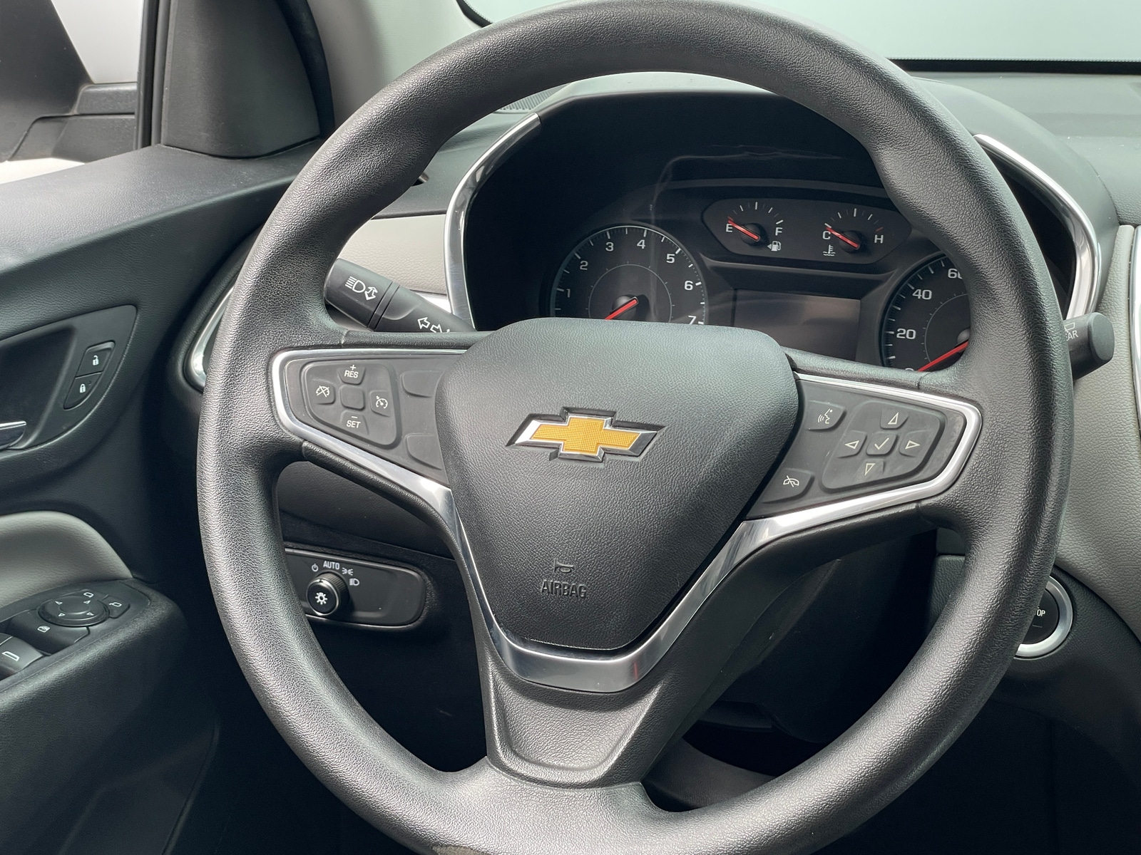 Thumbnail: 2018 Chevrolet Equinox - 5