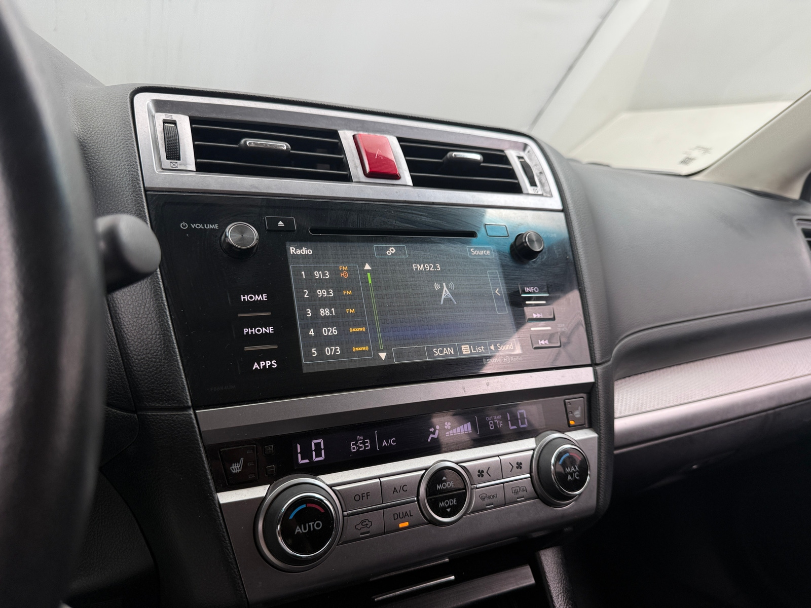 Thumbnail: 2015 Subaru Outback - 4