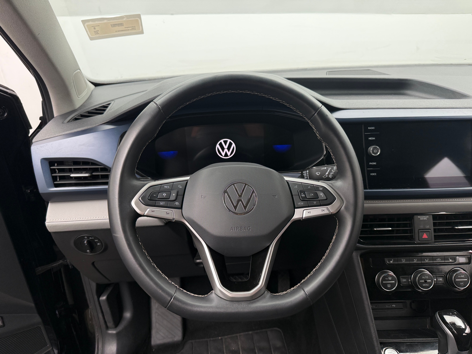 Thumbnail: 2024 Volkswagen Taos - 5