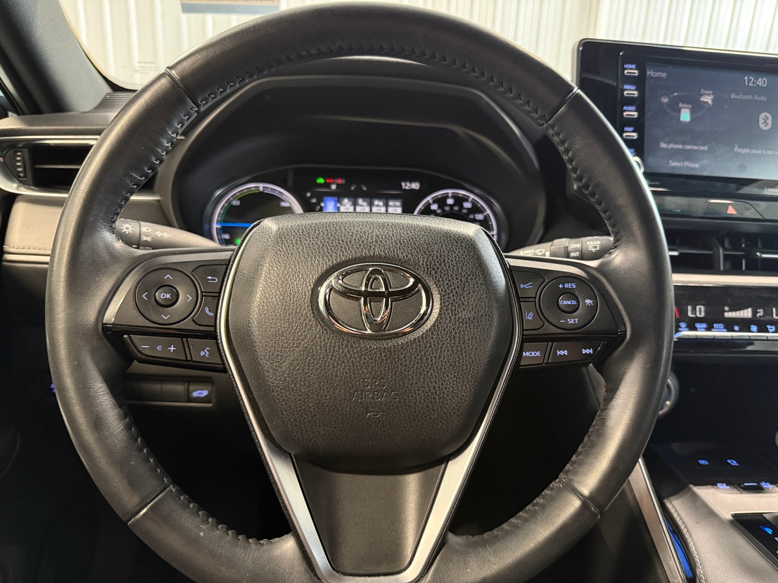 Thumbnail: 2022 Toyota Venza - 4