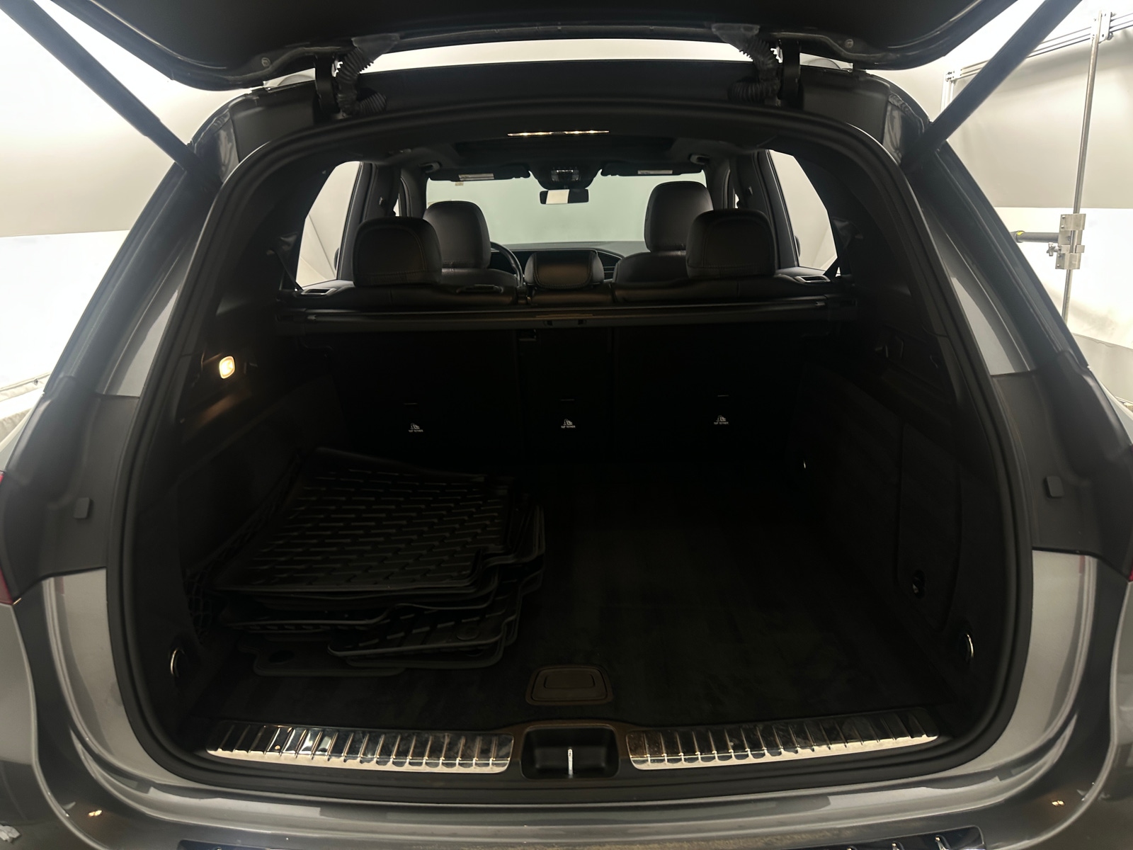 Thumbnail: 2023 Mercedes-Benz GLE - 6