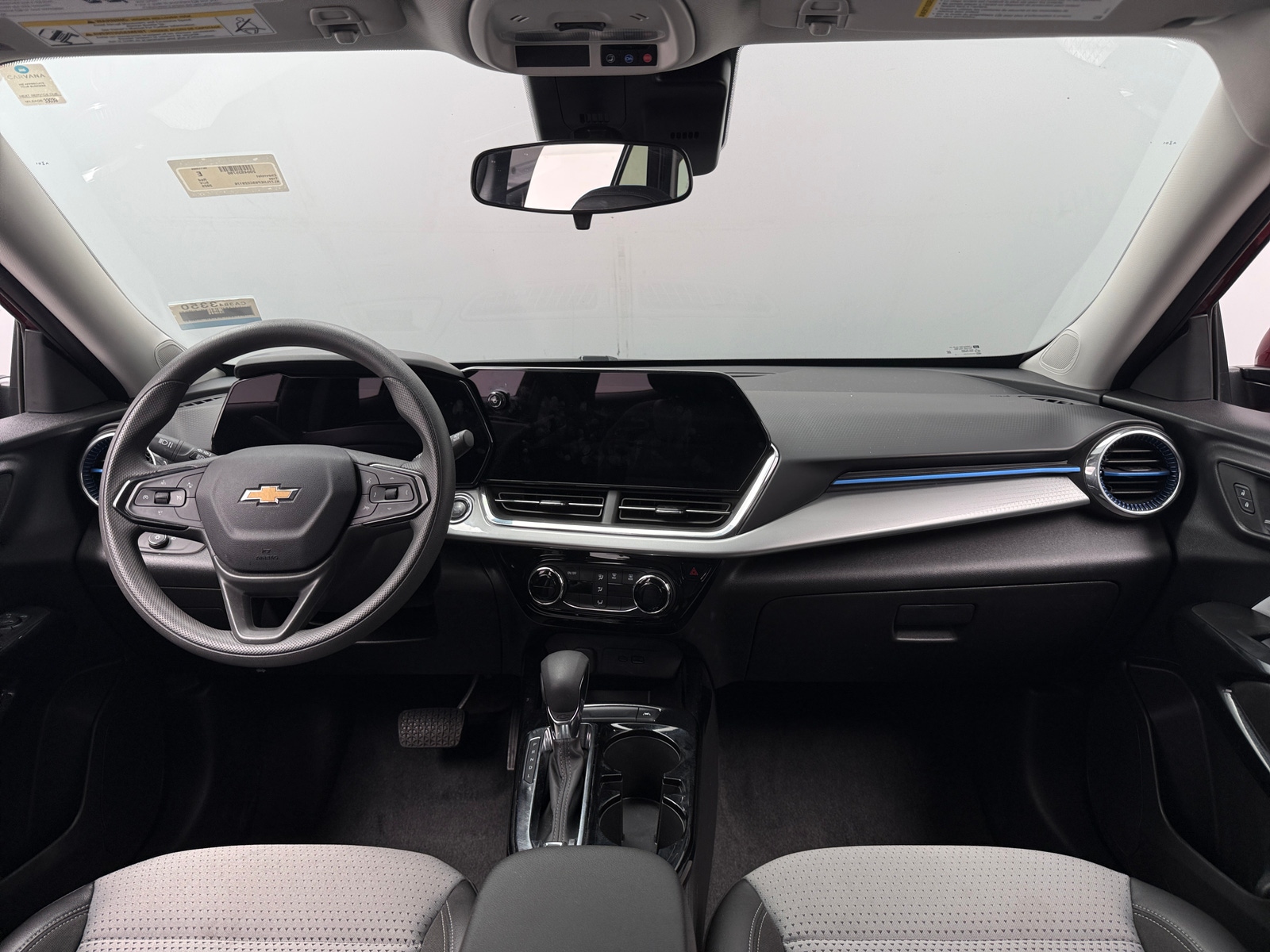 Thumbnail: 2025 Chevrolet Trax - 3